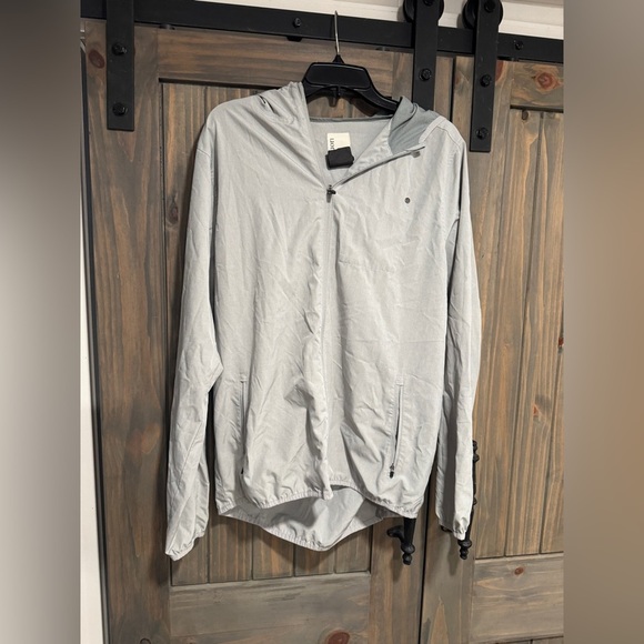 VUORI Outdoor Trainer Shell Jacket L - Picture 4 of 7